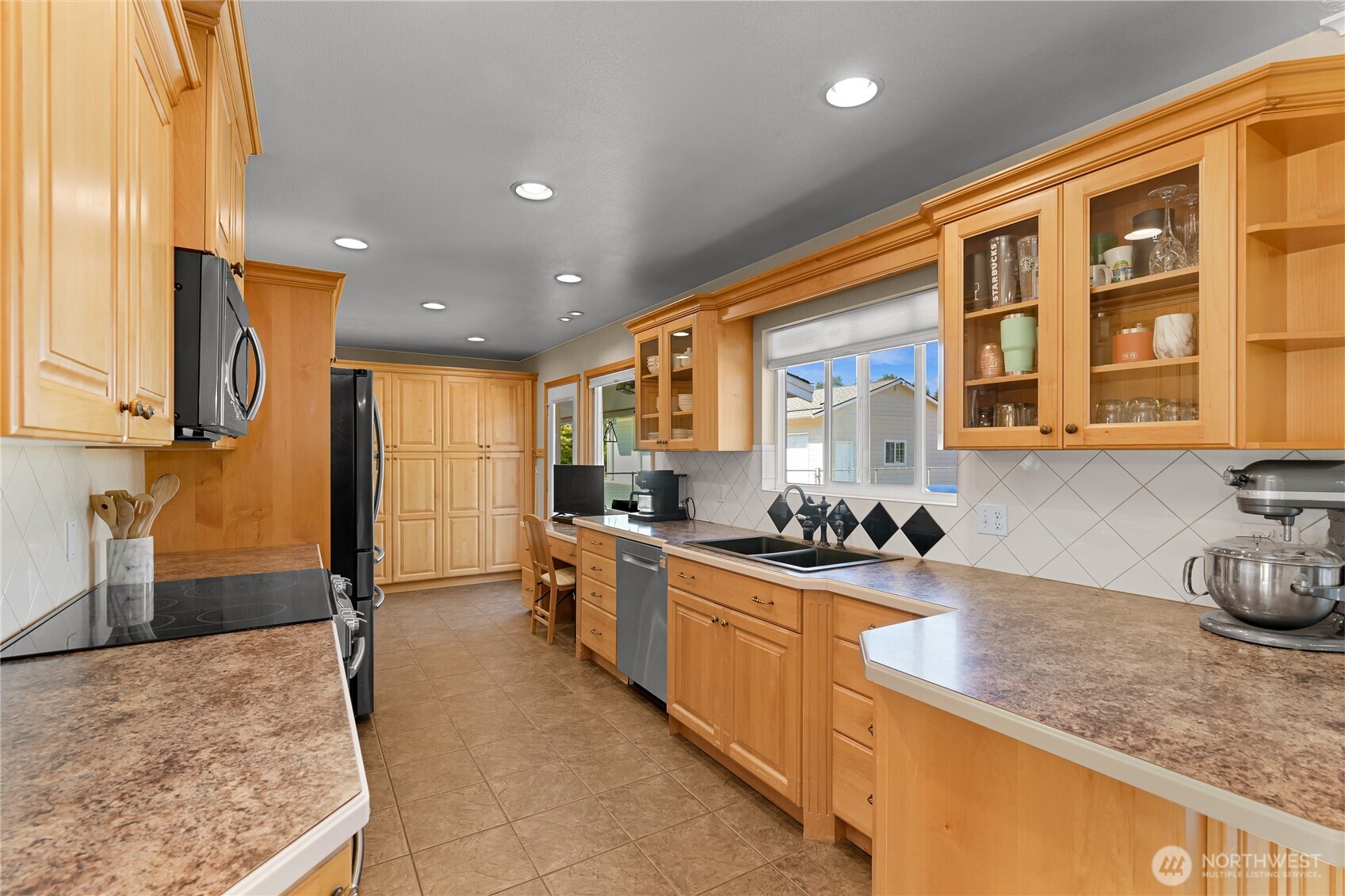 3942 Brown Road Property Photo 8