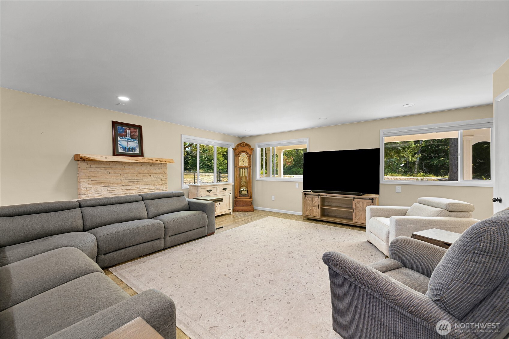3942 Brown Road Property Photo 10