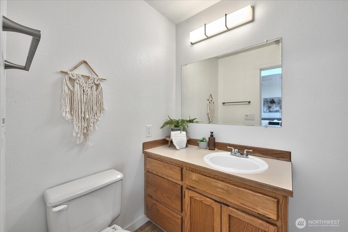 6607 69th Street Property Photo 19