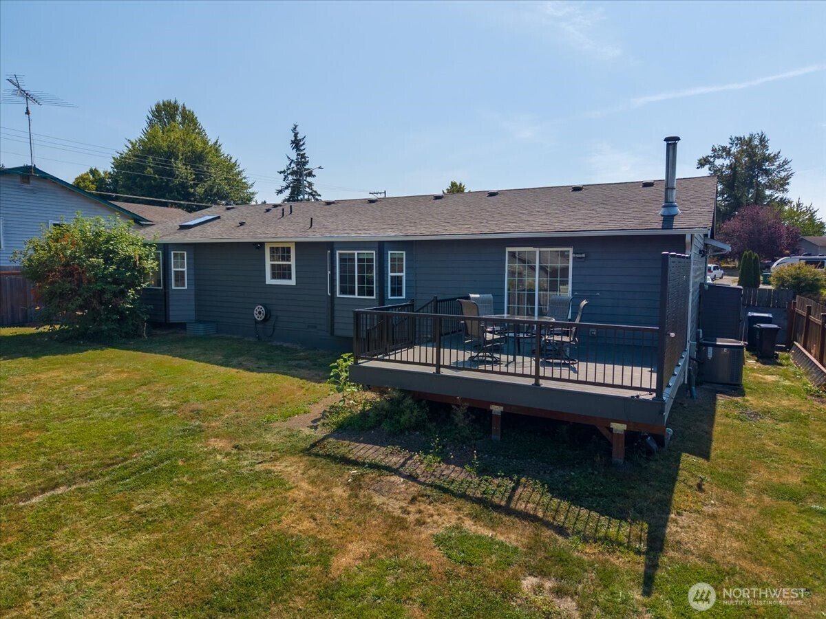 6607 69th Street Property Photo 23