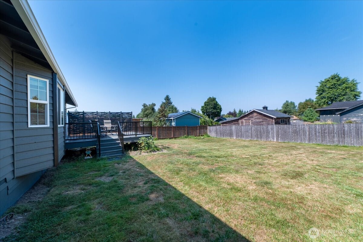 6607 69th Street Property Photo 30