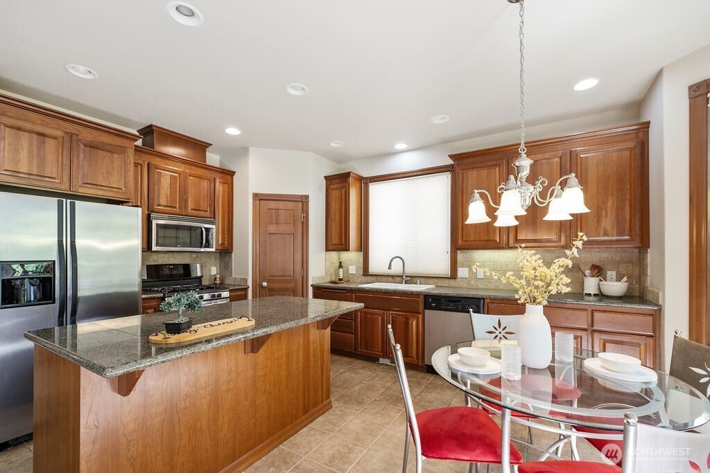 3706 Kinsale Lane Property Photo 10