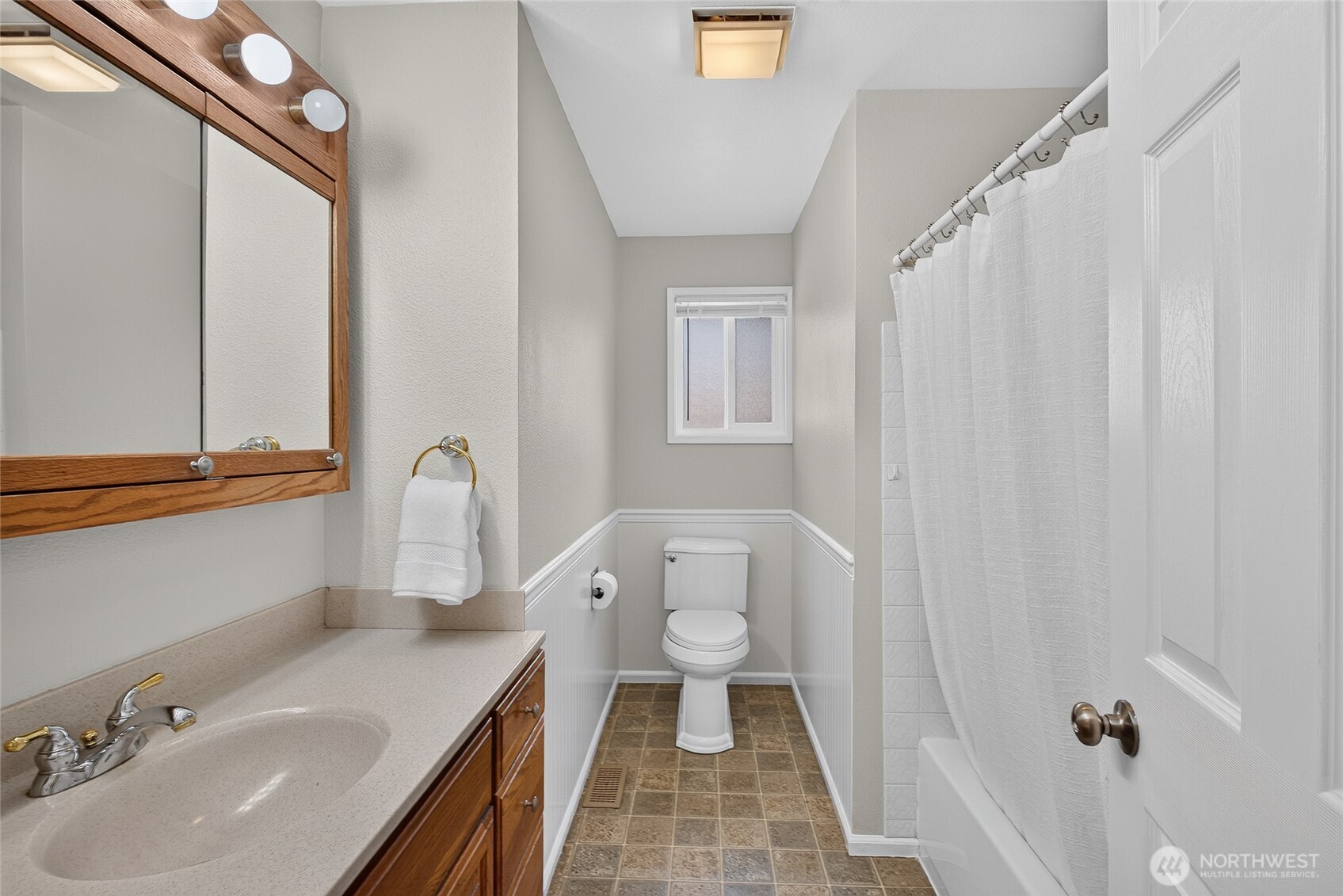 2428 Crestline Drive Property Photo 14