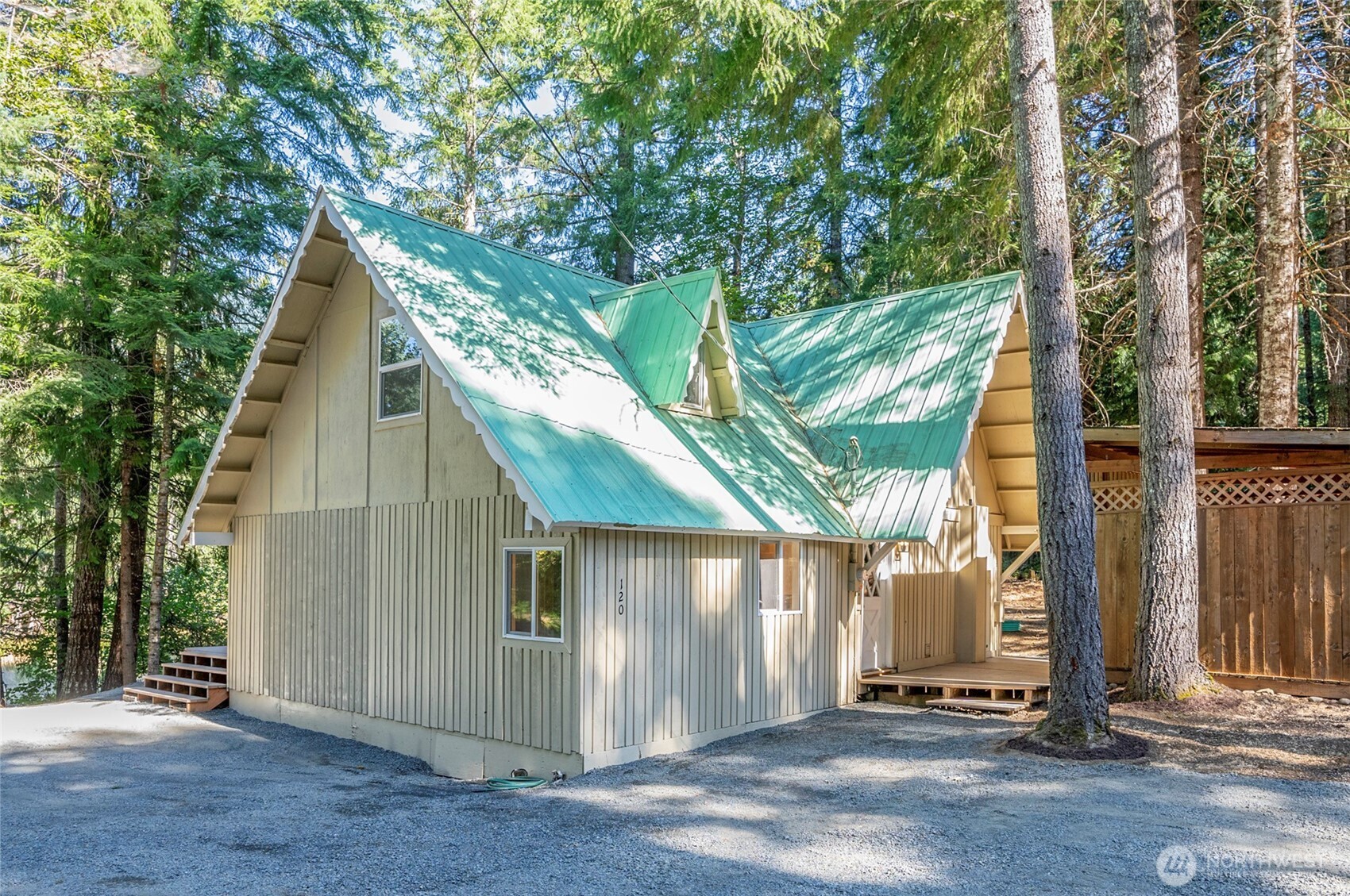 120 Cascade Drive Property Photo 3