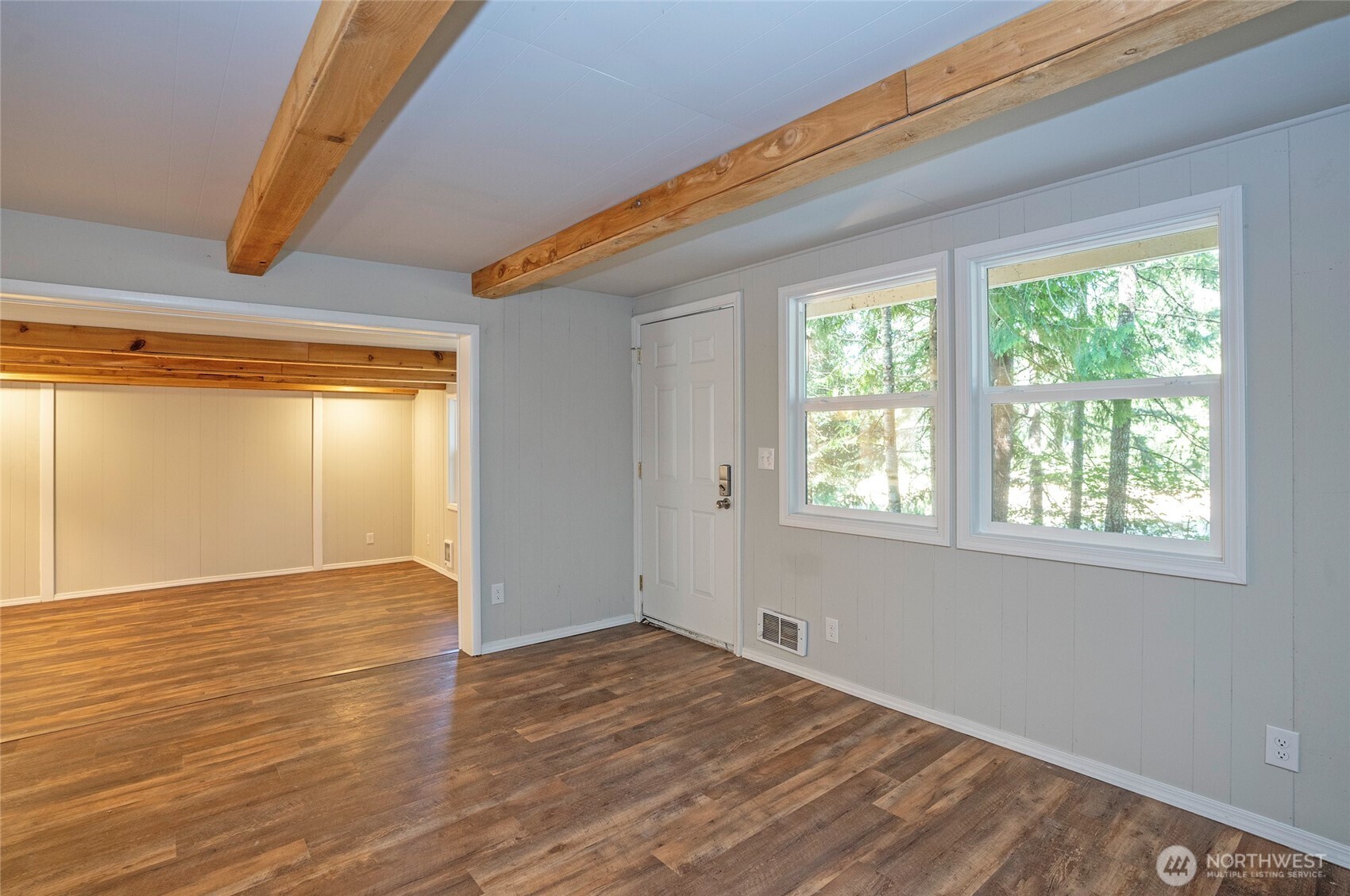 120 Cascade Drive Property Photo 12
