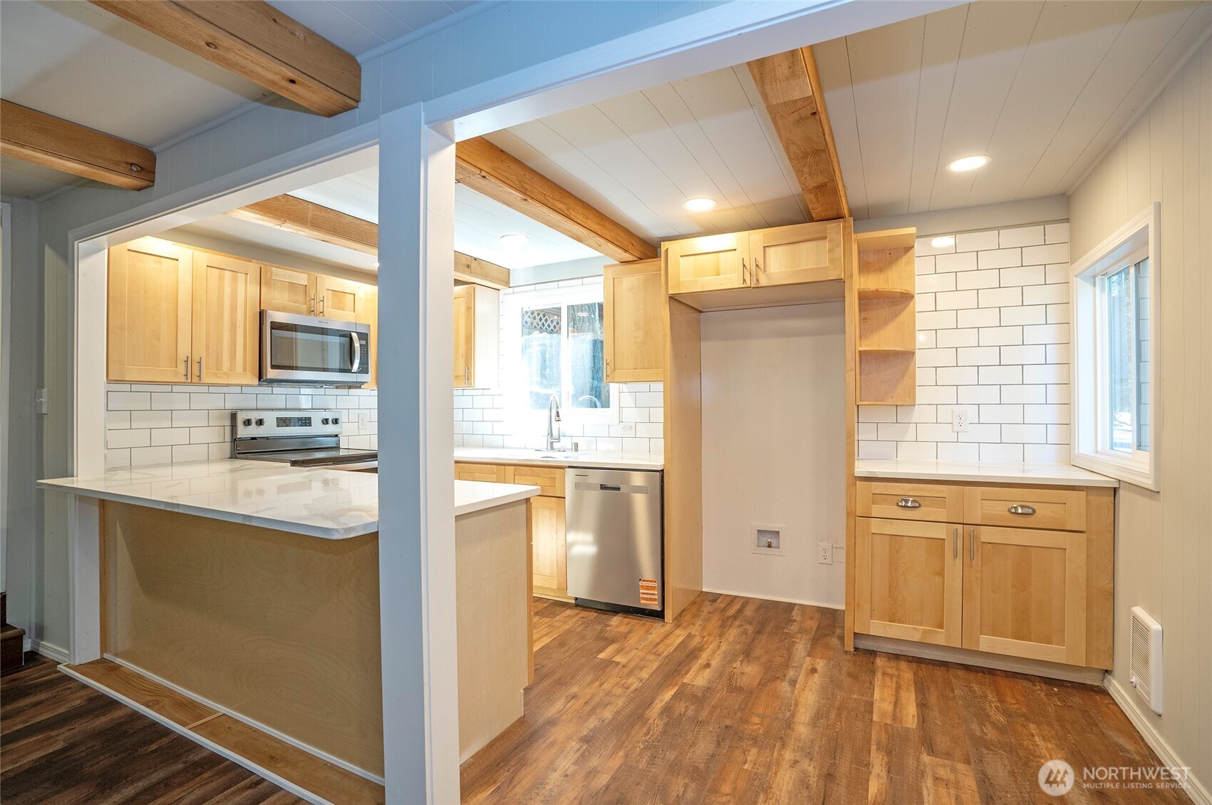 120 Cascade Drive Property Photo 16