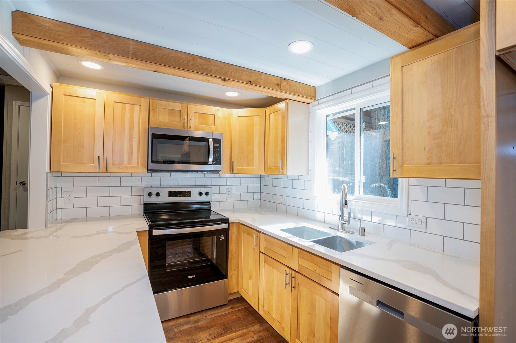 120 Cascade Drive Property Photo 18