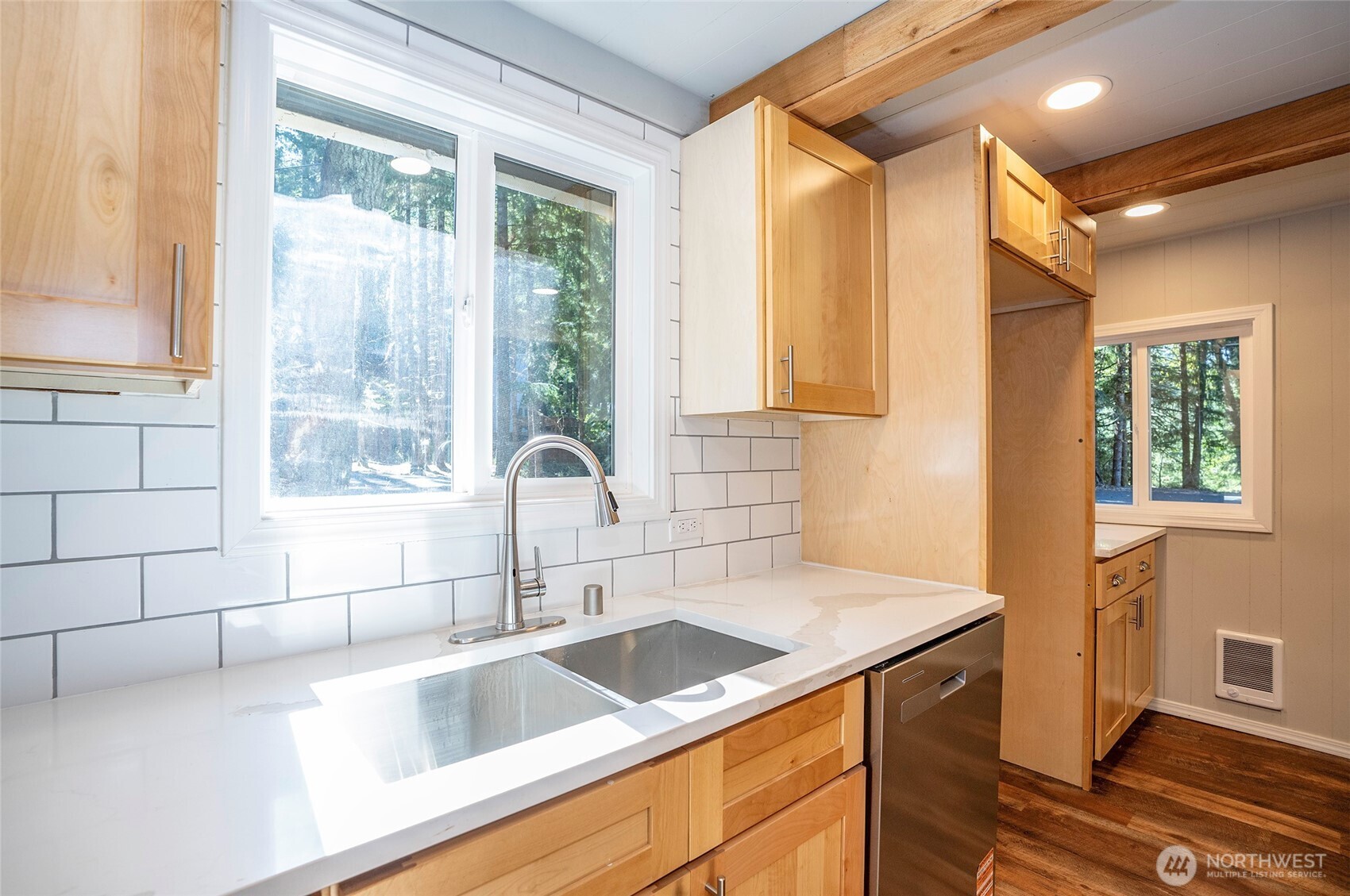 120 Cascade Drive Property Photo 19