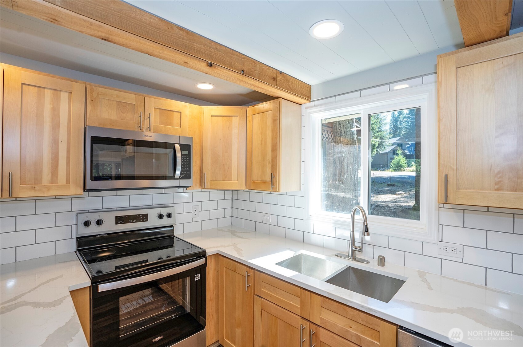 120 Cascade Drive Property Photo 20