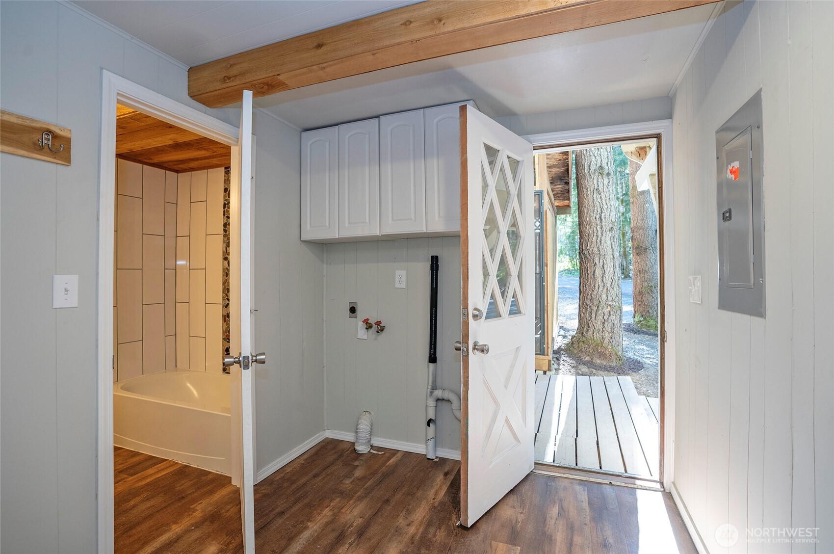 120 Cascade Drive Property Photo 21
