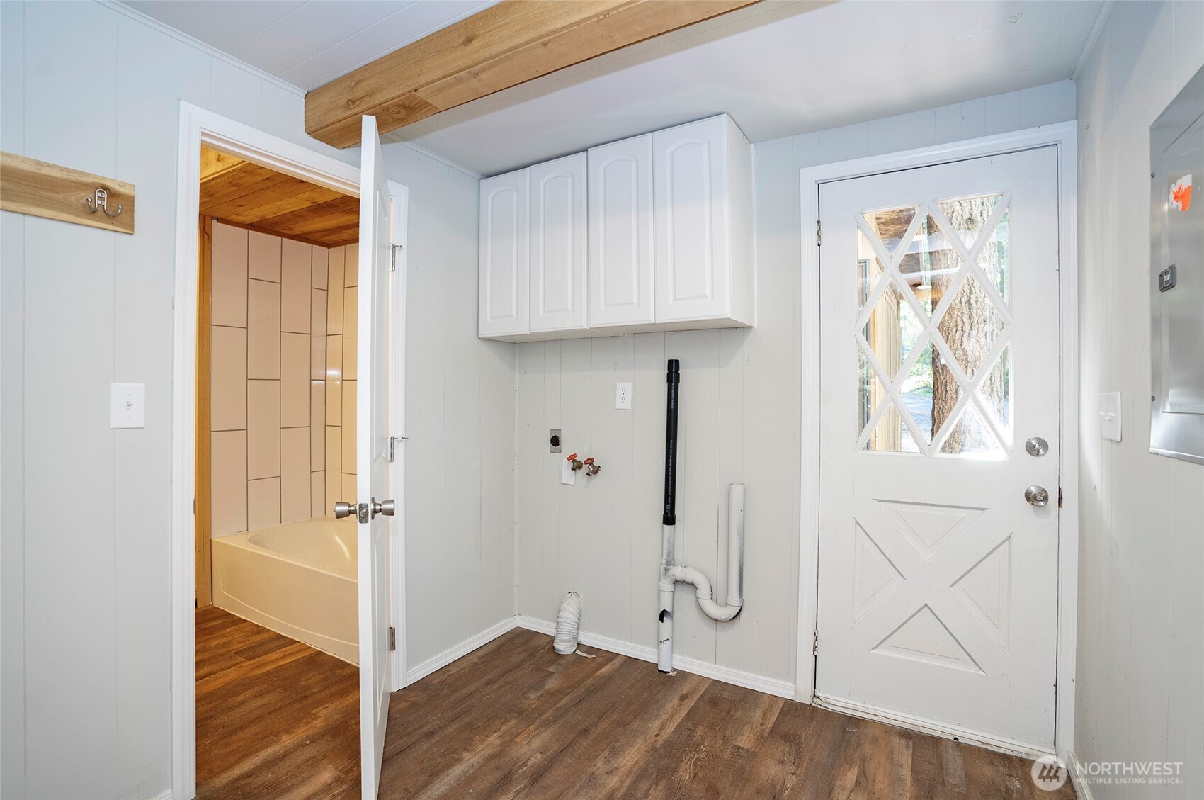 120 Cascade Drive Property Photo 22