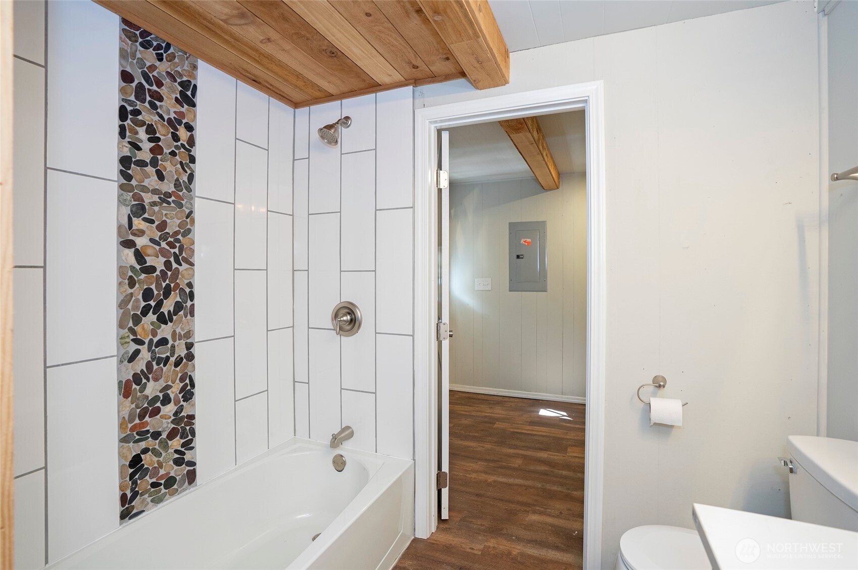 120 Cascade Drive Property Photo 26