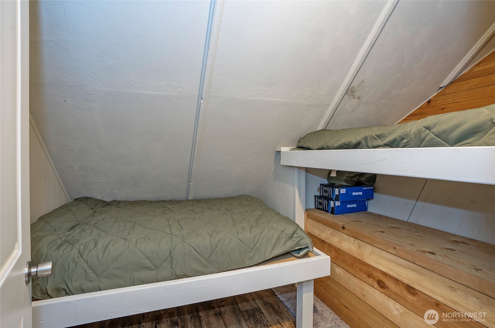 120 Cascade Drive Property Photo 33
