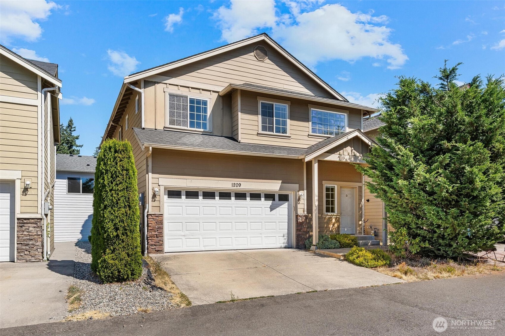 1209 139th Place Property Photo 4