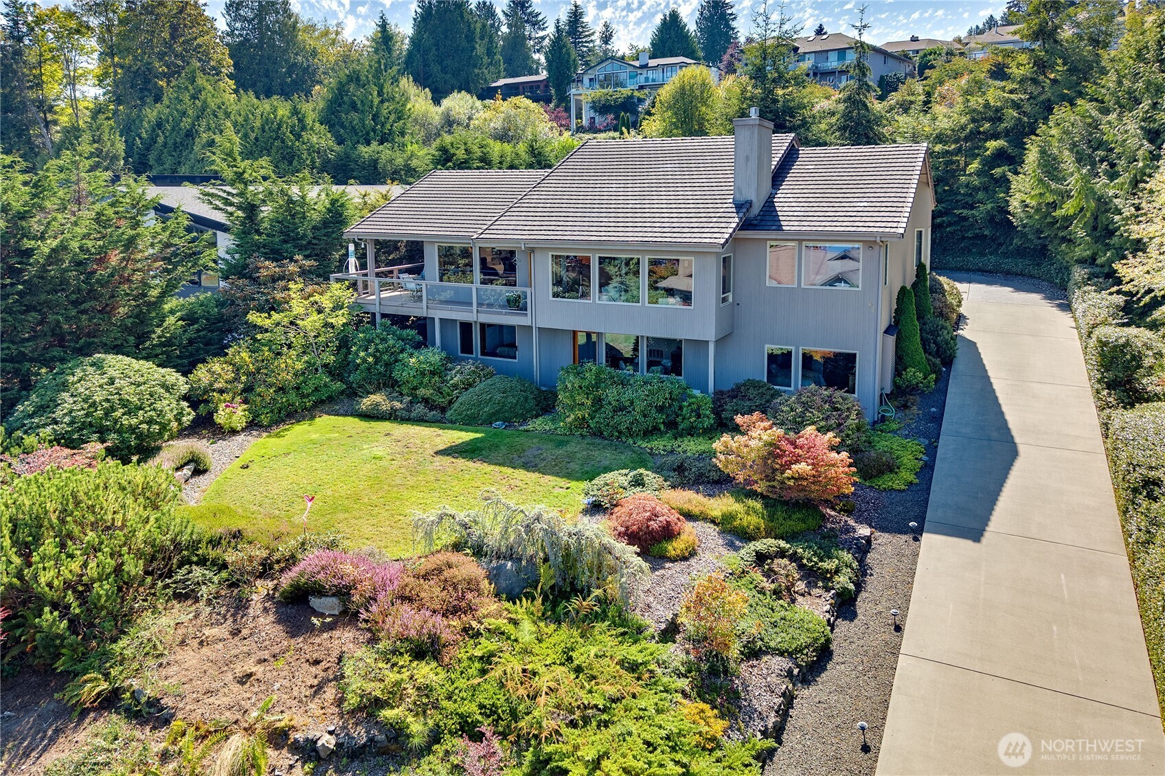 65 Montgomery Court Property Photo 2