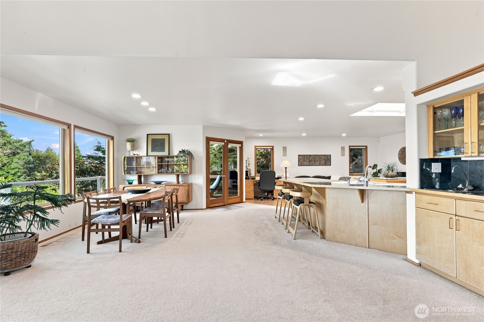 65 Montgomery Court Property Photo 14