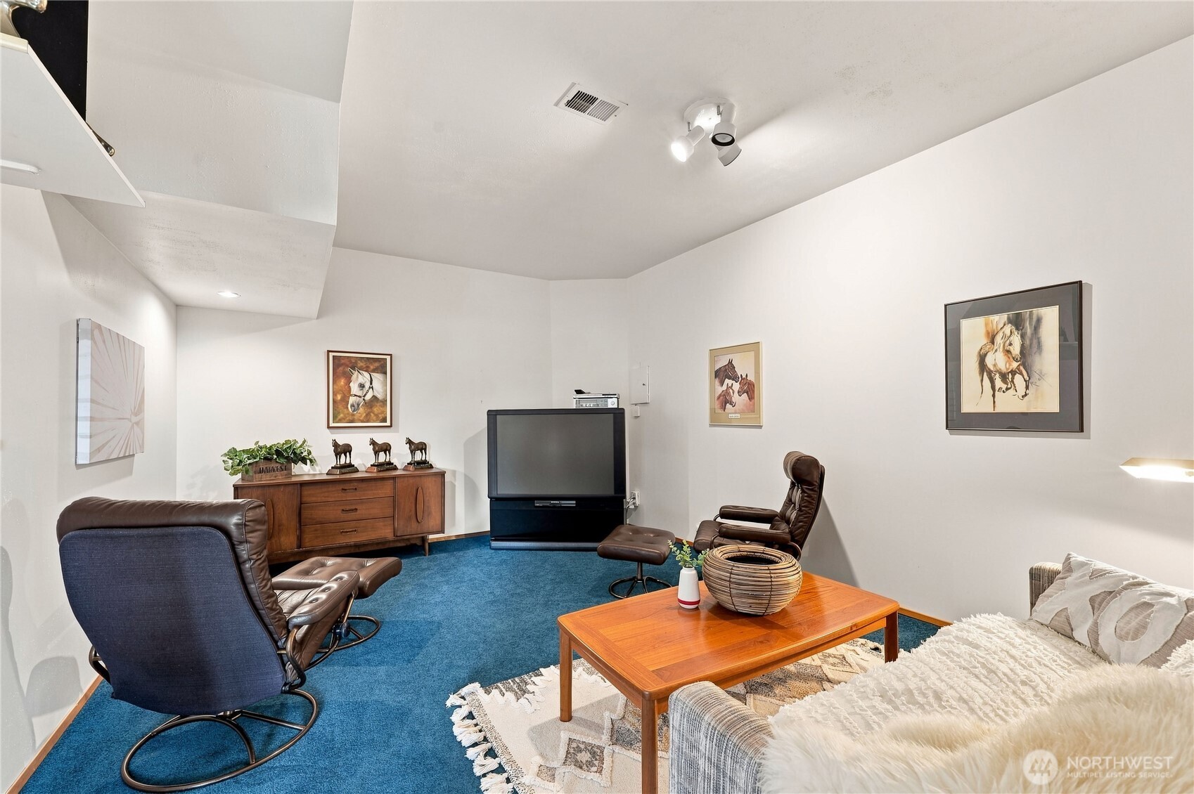 65 Montgomery Court Property Photo 33