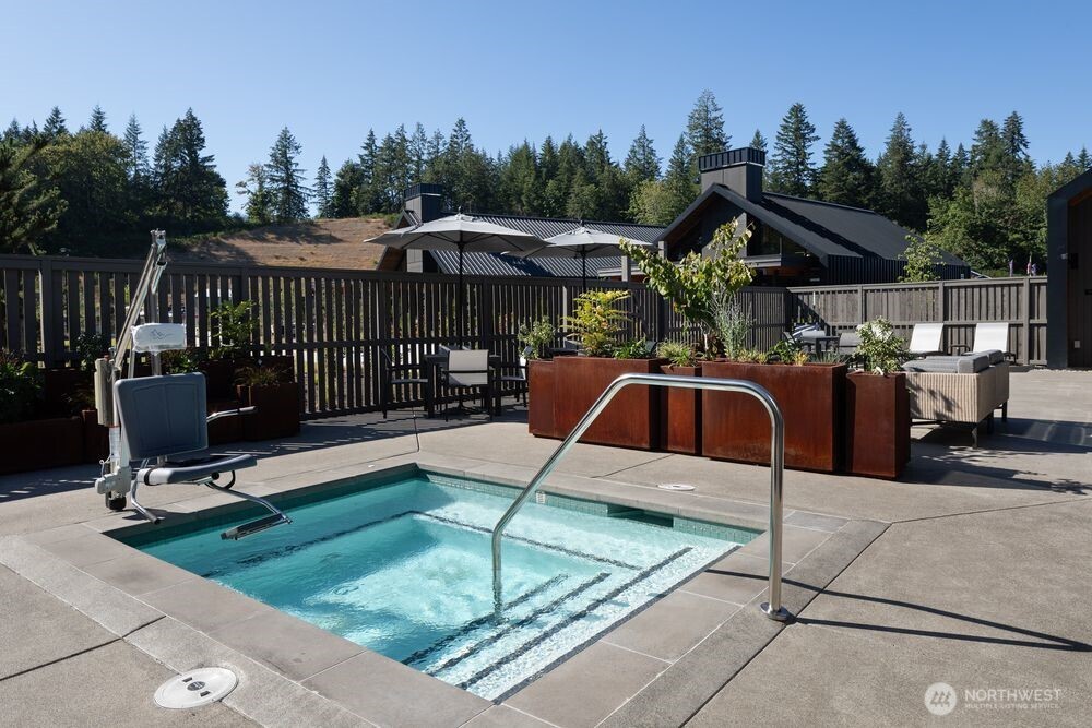 2923 Balsamroot Drive Property Photo 20