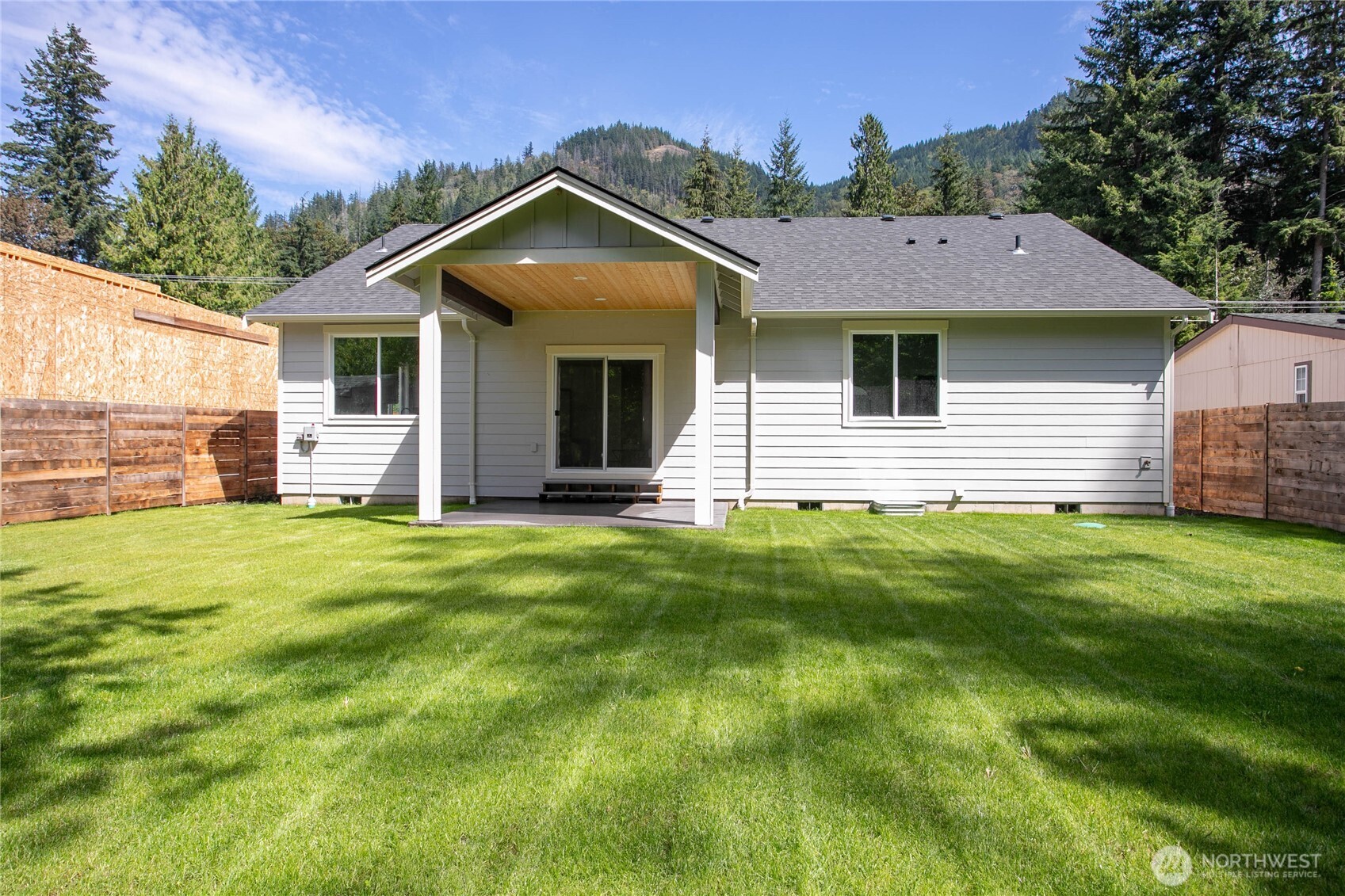 7933 Oregon Trail Property Photo 3