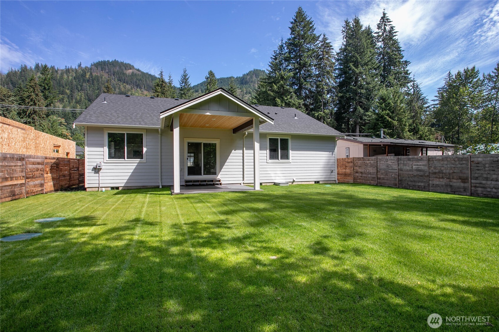 7933 Oregon Trail Property Photo 4