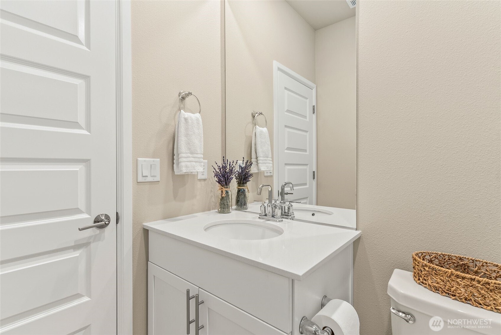 14825 Tyee Drive Property Photo 33