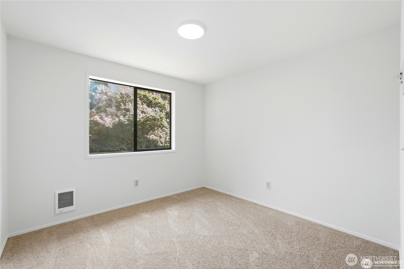 3519 Ne 95th Street Property Photo 11