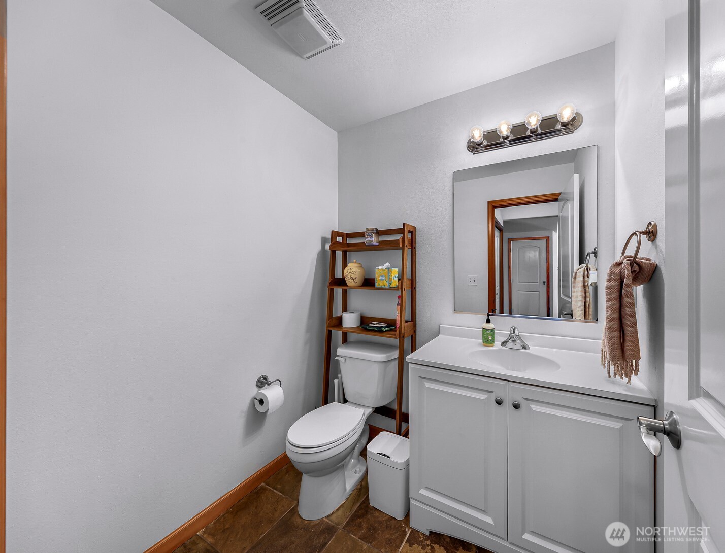 4050 Kramer Lane Property Photo 7