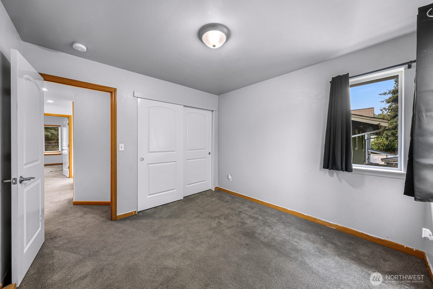 4050 Kramer Lane Property Photo 19