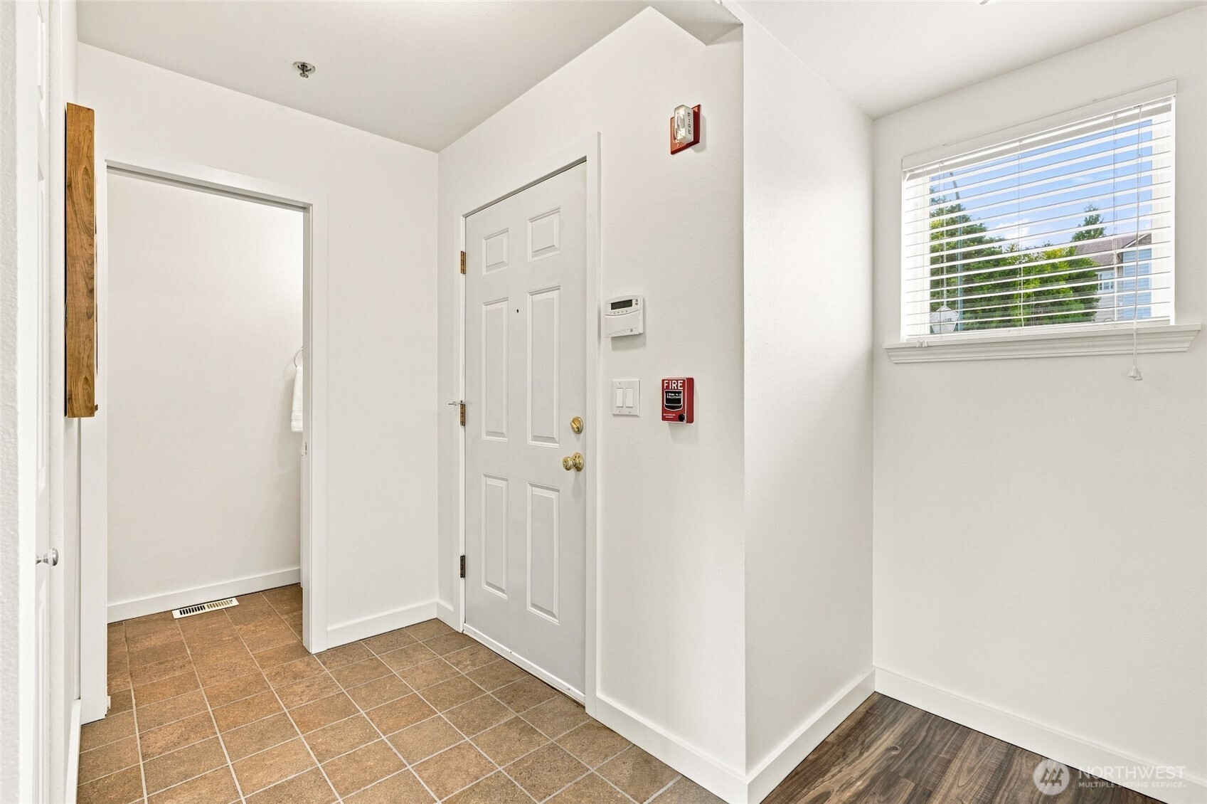 901 E Marine View Drive 104 Property Photo 28
