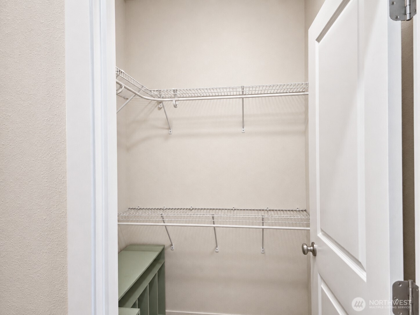 936 Stephenson Drive Property Photo 12