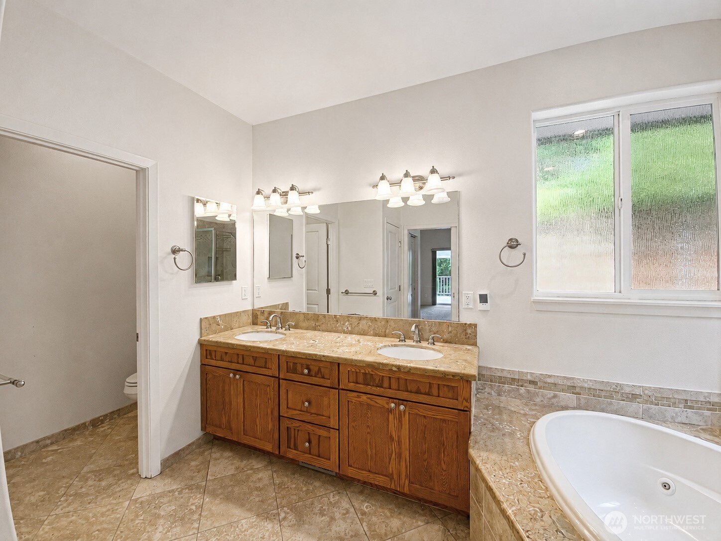 936 Stephenson Drive Property Photo 15