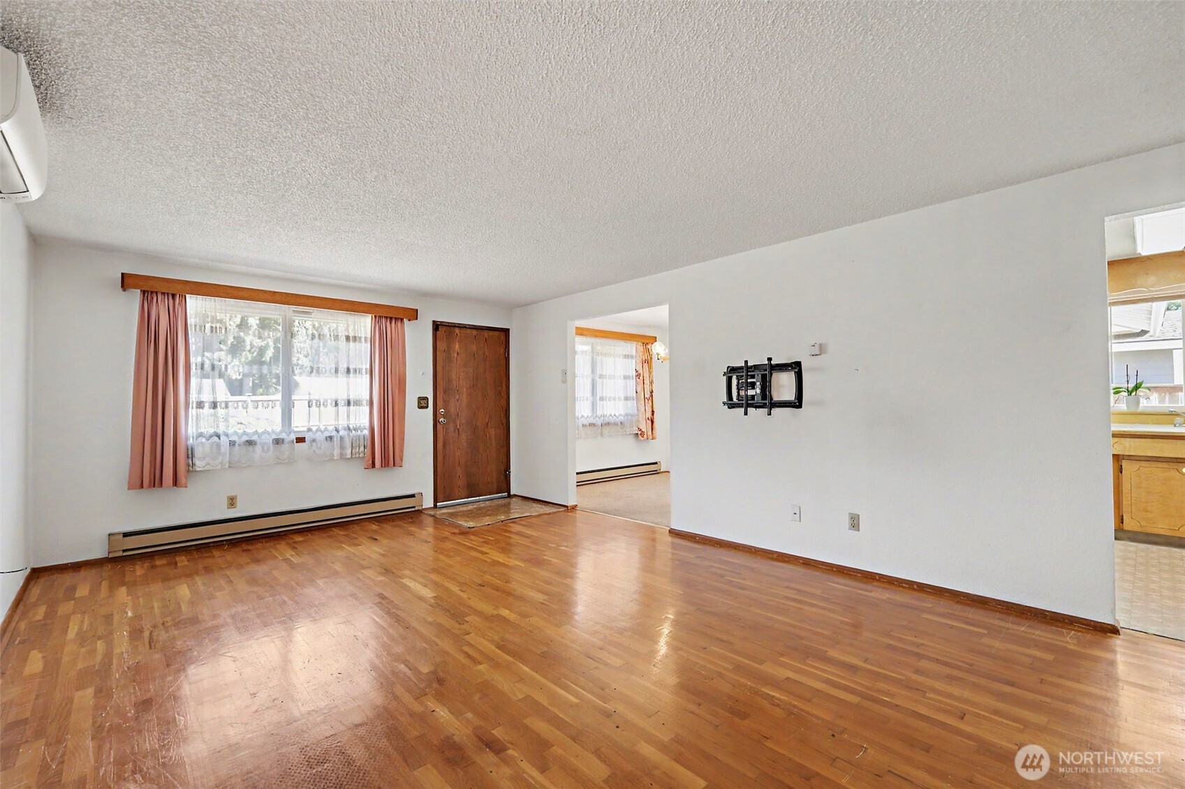 4418 S 49th Street Property Photo 6