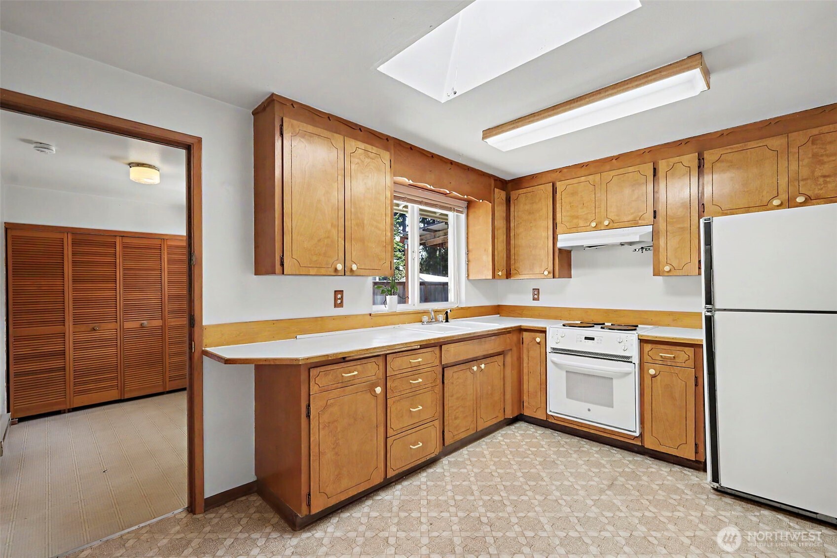 4418 S 49th Street Property Photo 11