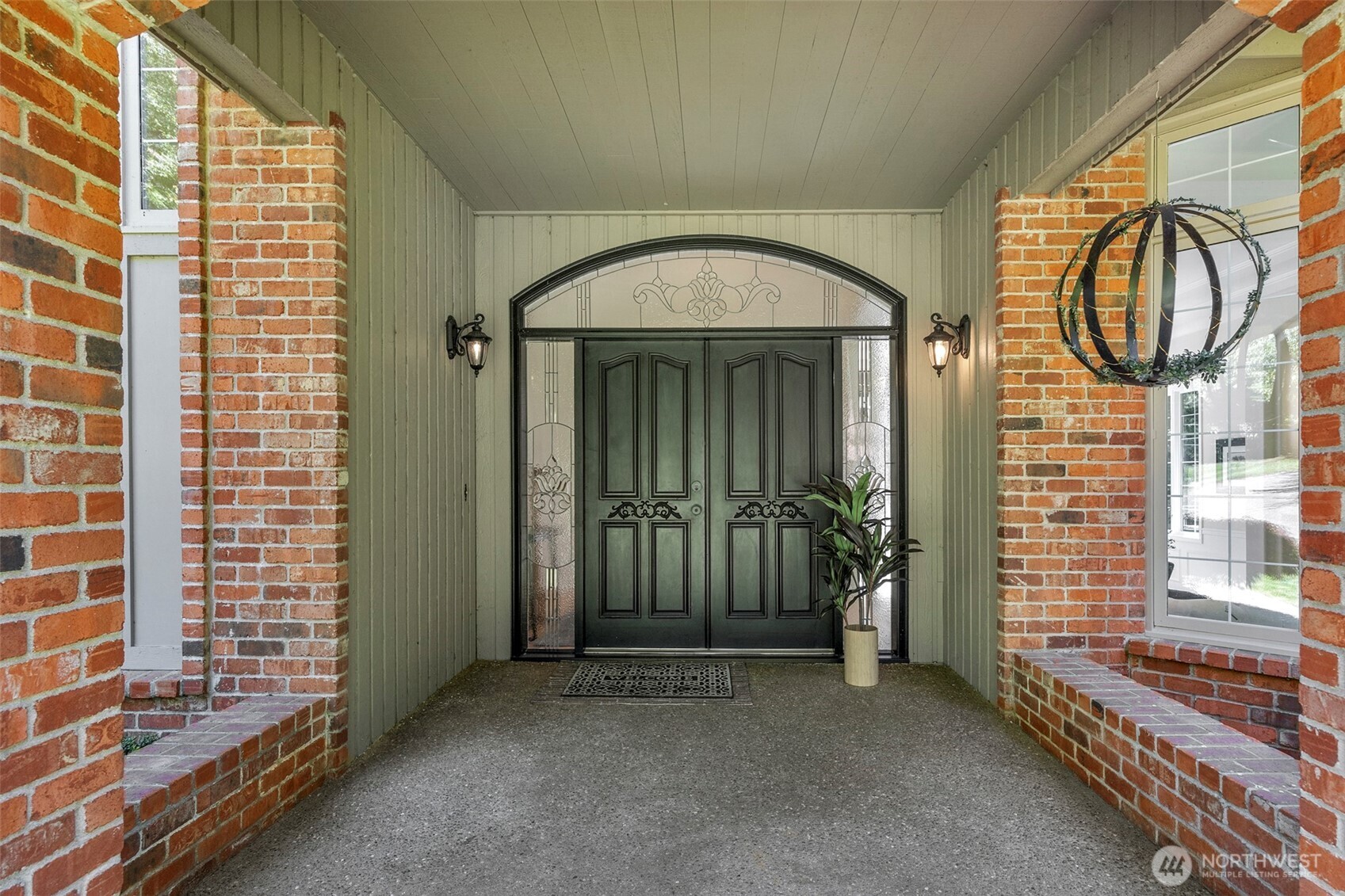 8412 E Meadow Lake Drive Property Photo 4