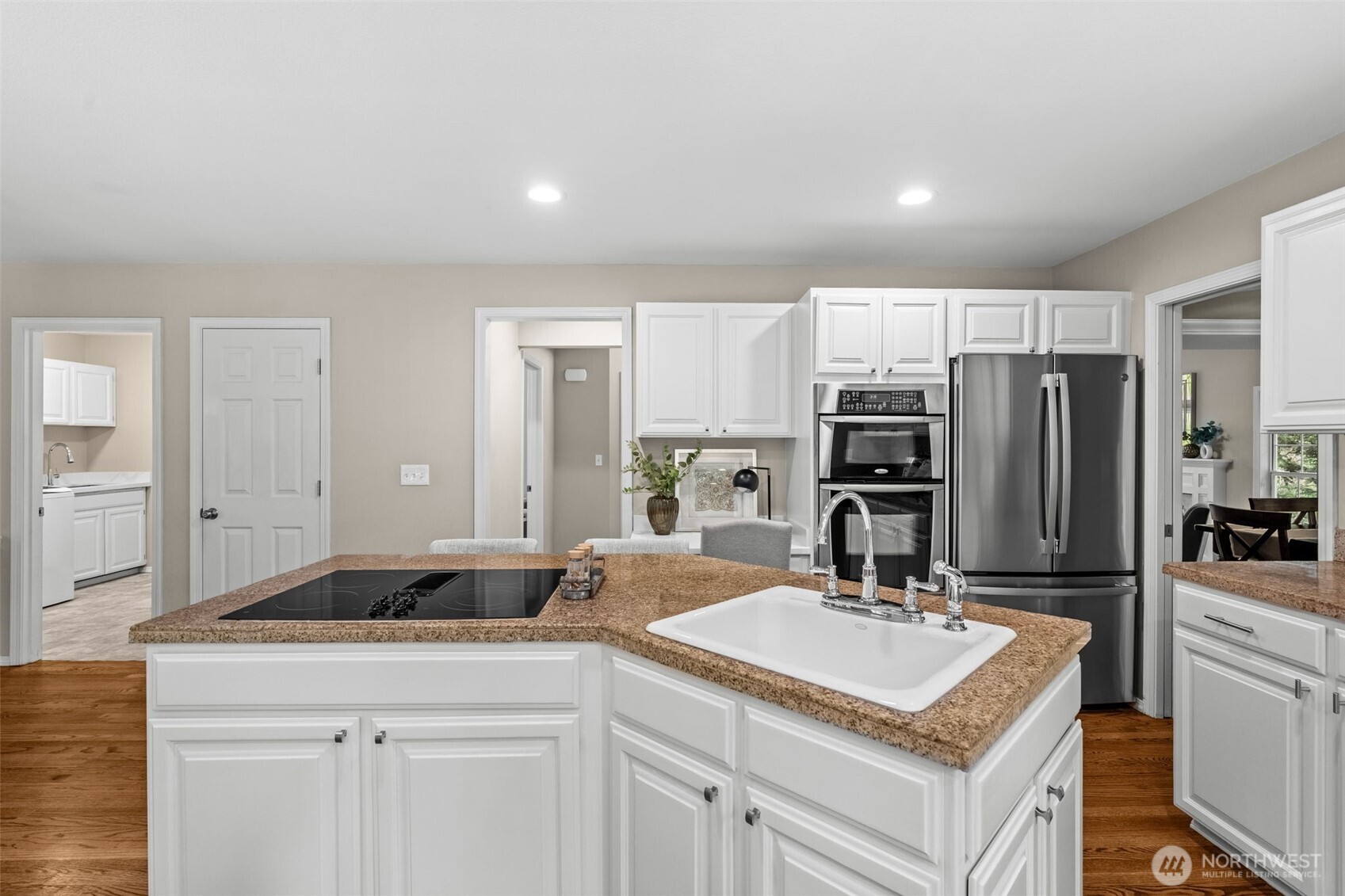 4923 Canterwood Drive Property Photo 15