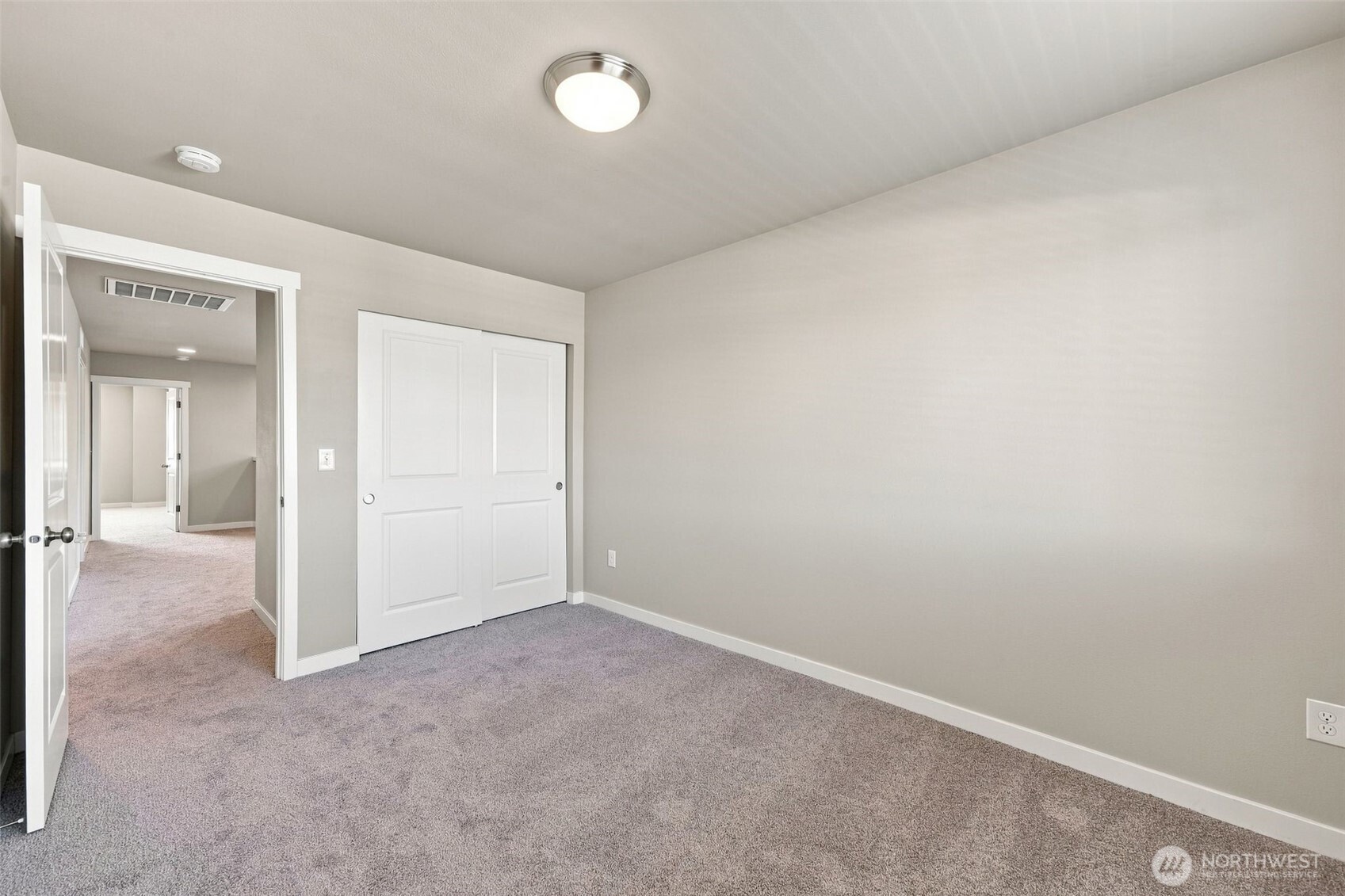 1433 E 48th Street Property Photo 26