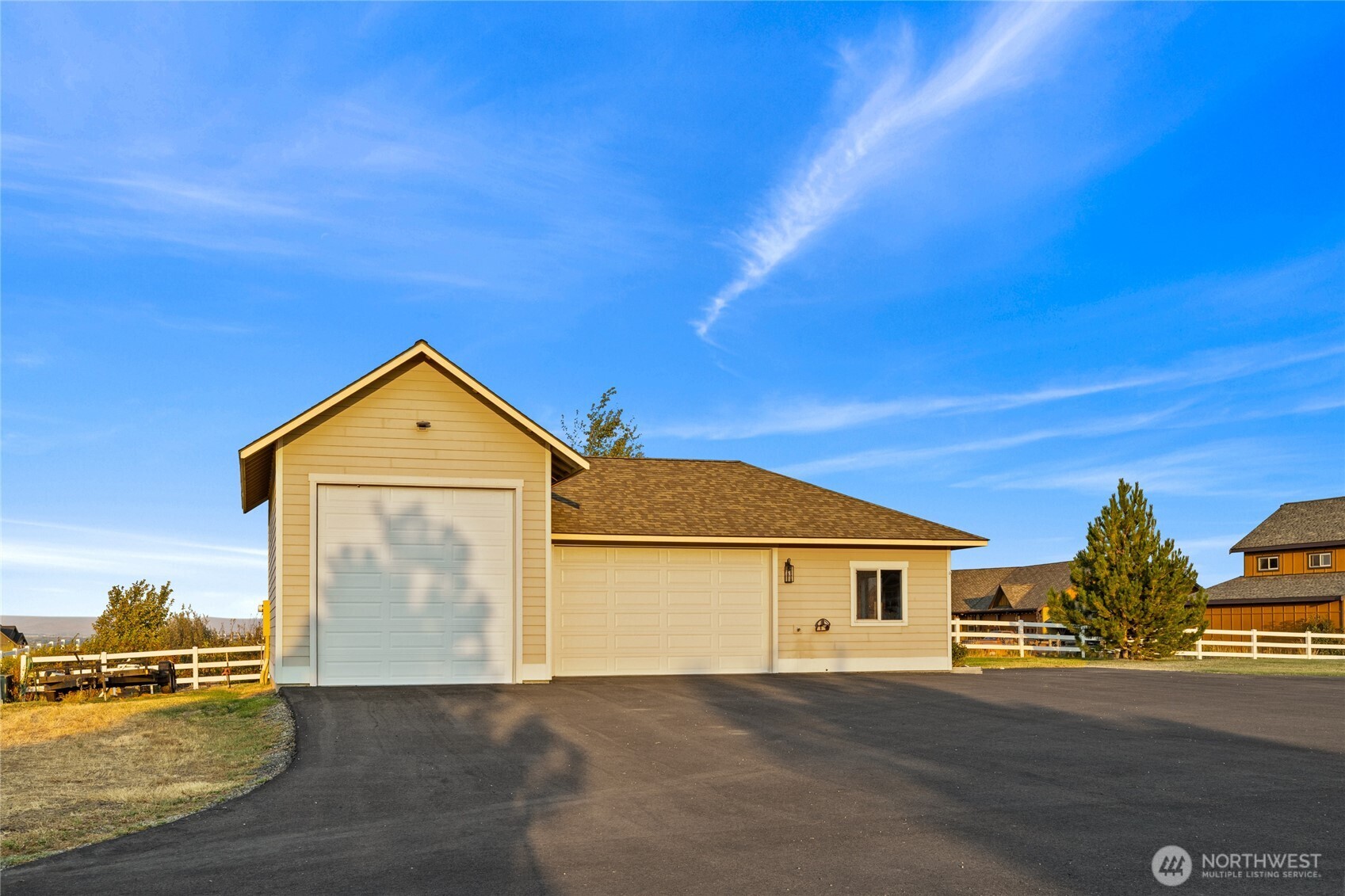 240 Majestic Heights Drive Property Photo 35
