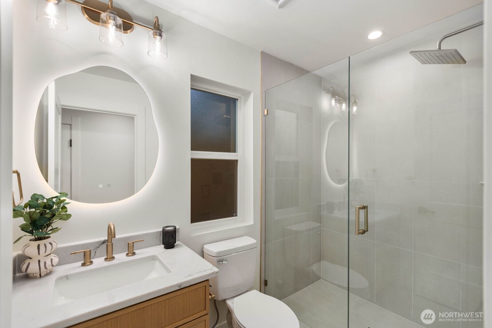 13321 3rd Avenue B Property Photo 6