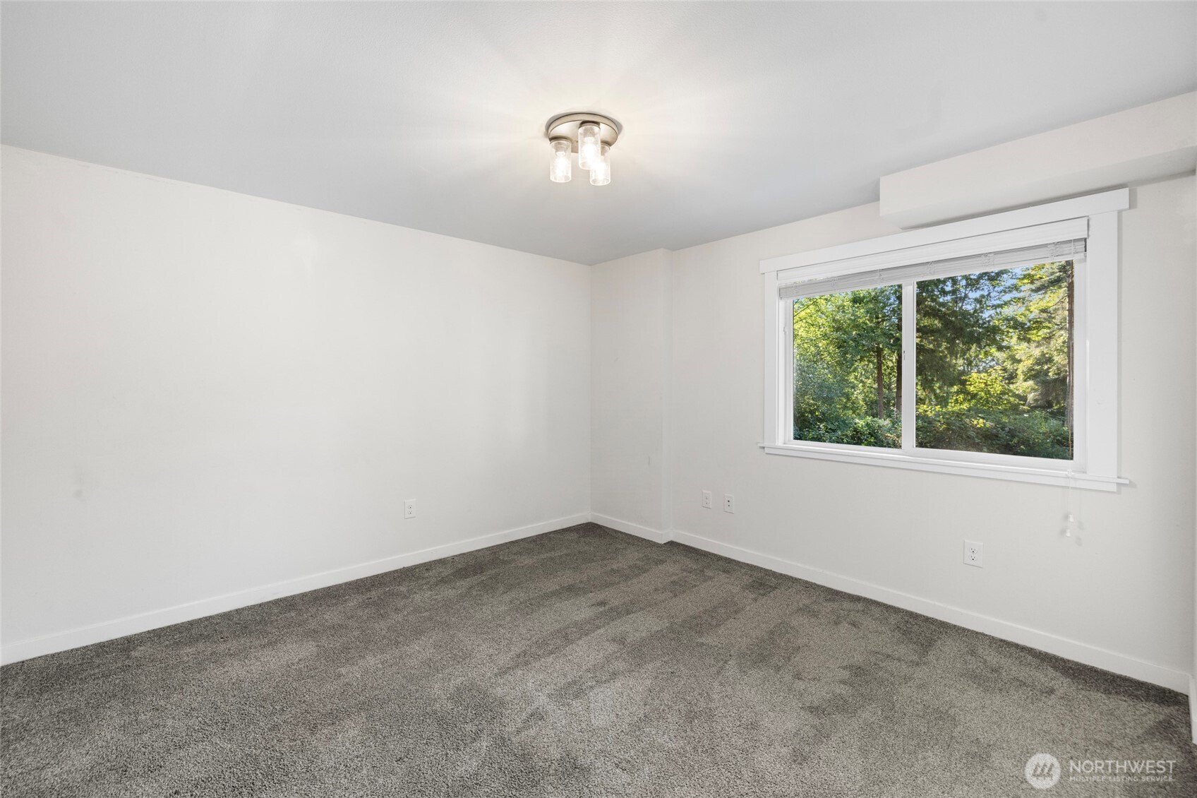 728 Tillamuk Drive Property Photo 24