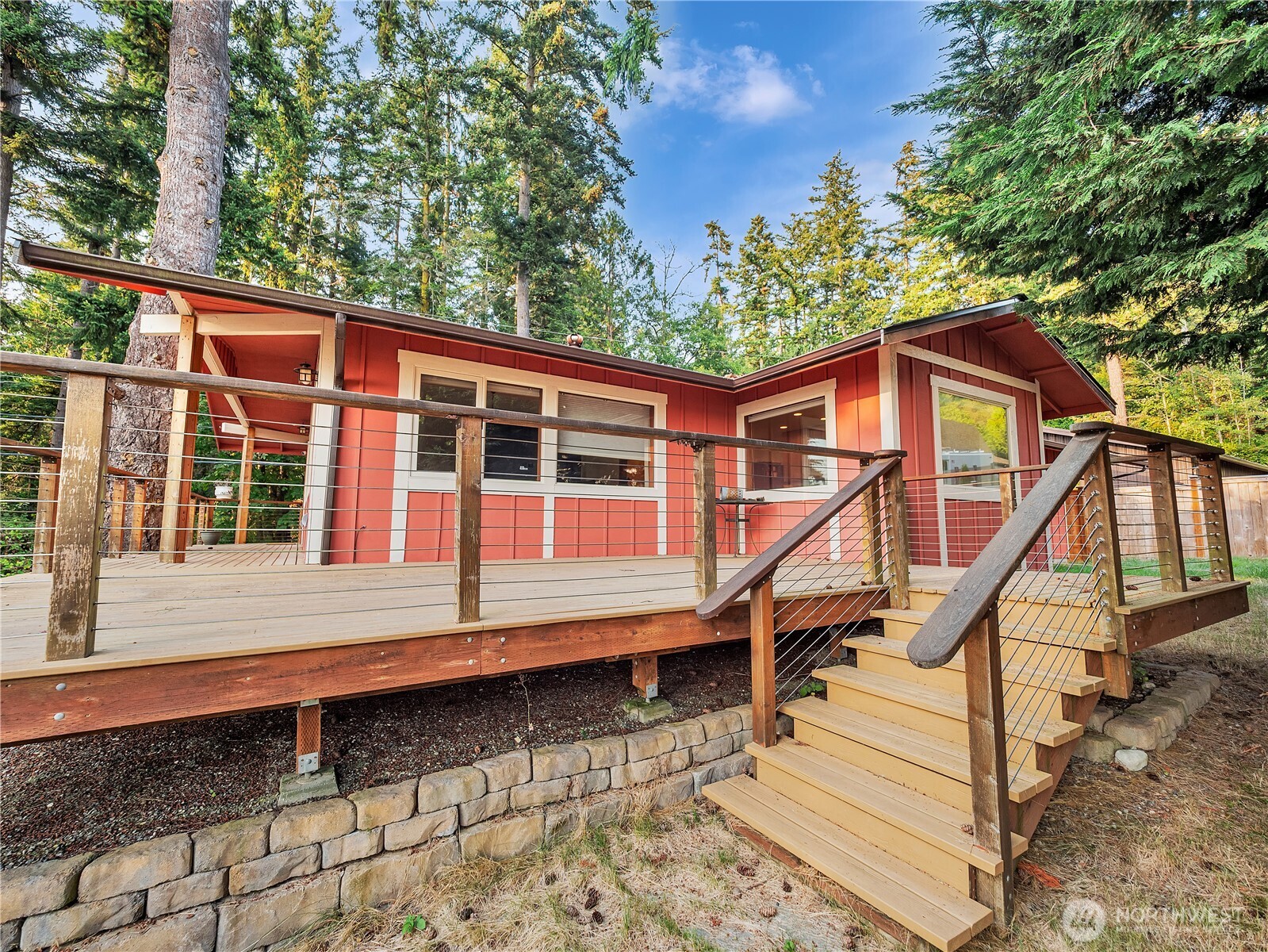 17261 Golden View Avenue Property Photo 3