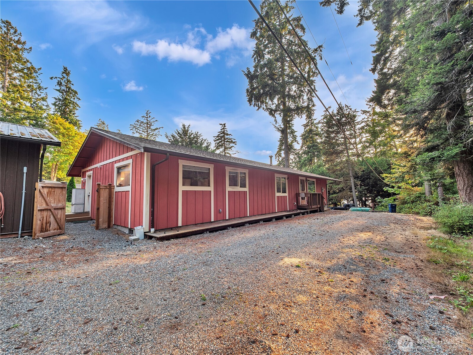 17261 Golden View Avenue Property Photo 6
