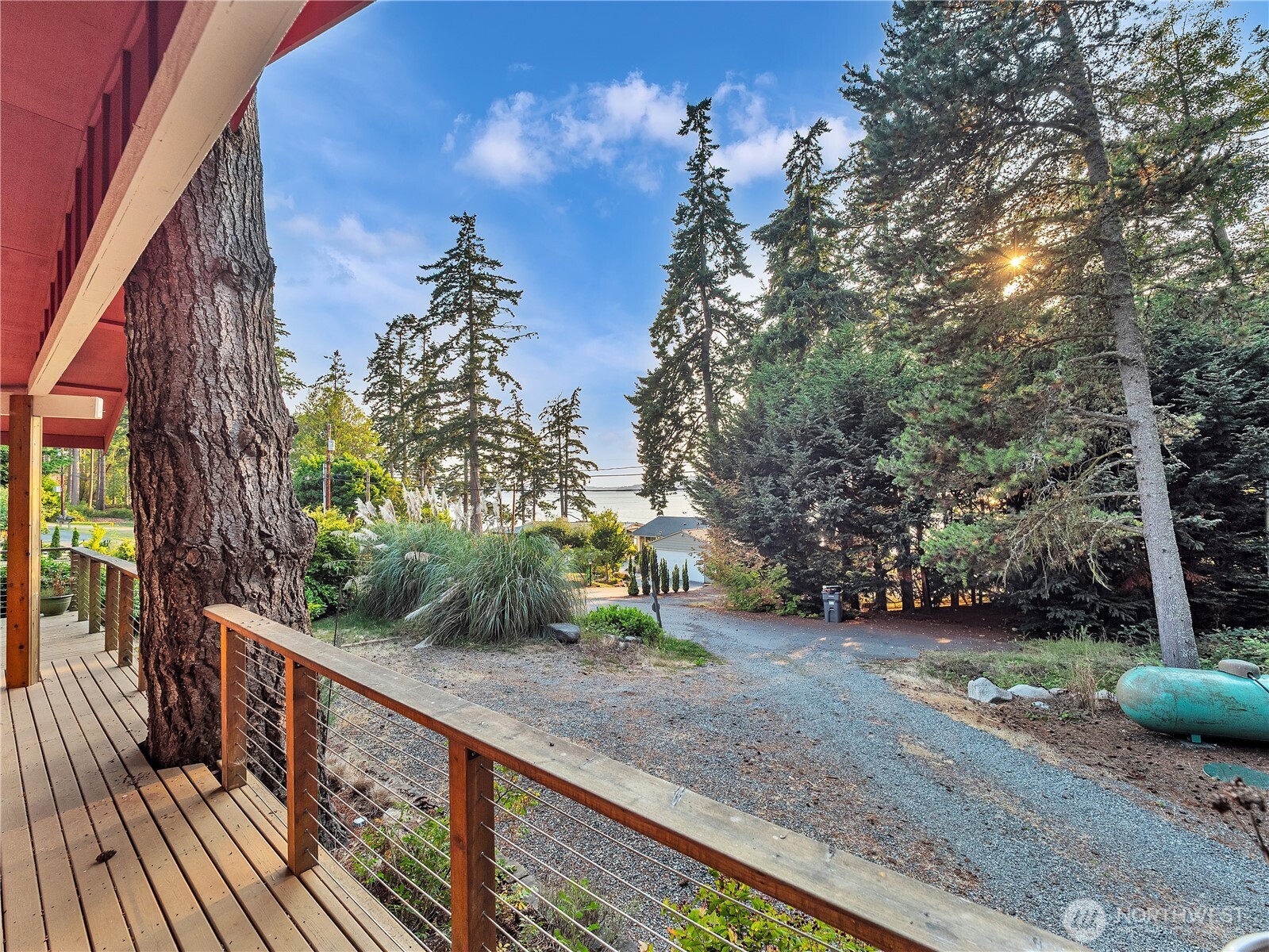 17261 Golden View Avenue Property Photo 9