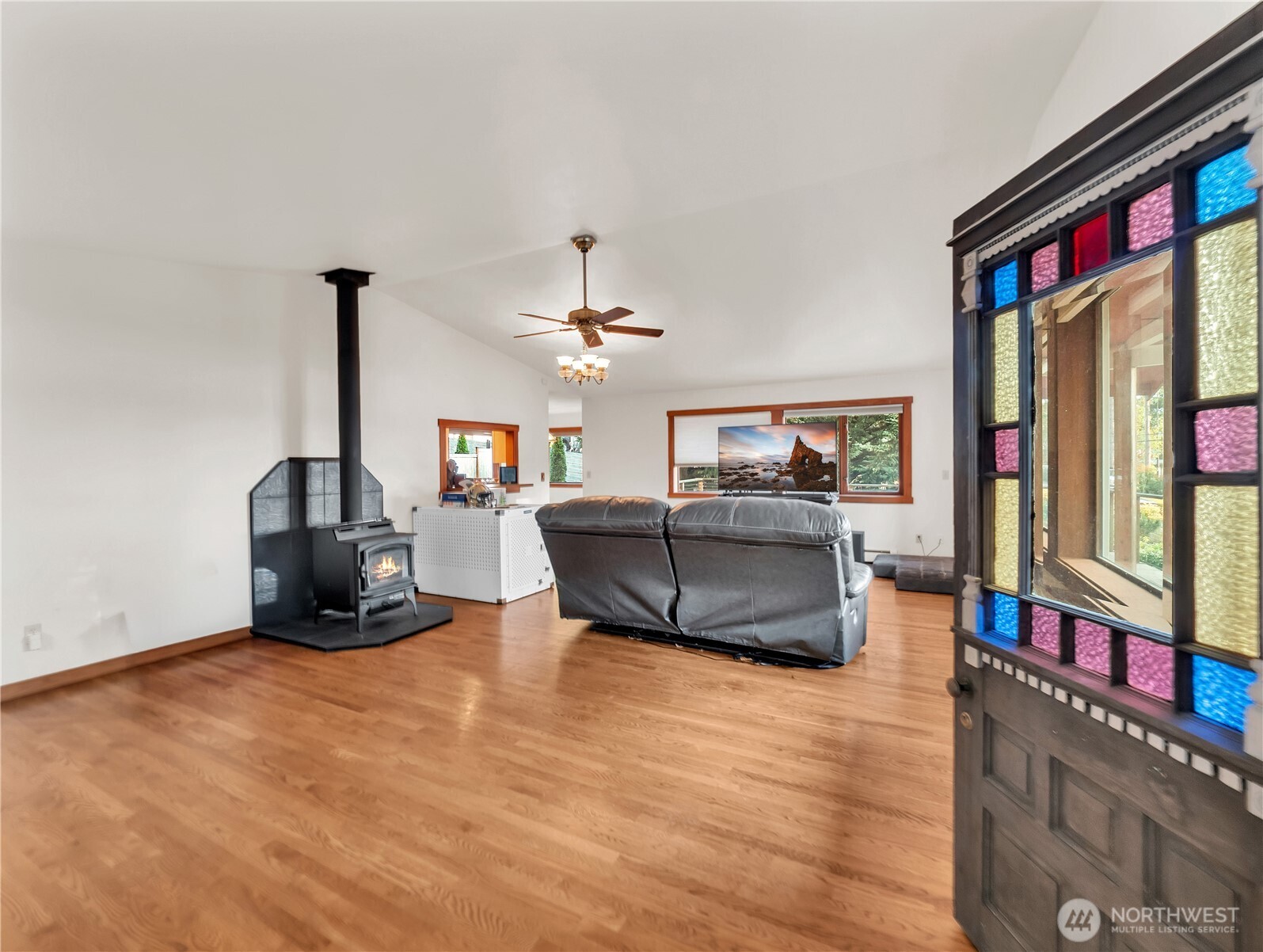 17261 Golden View Avenue Property Photo 14