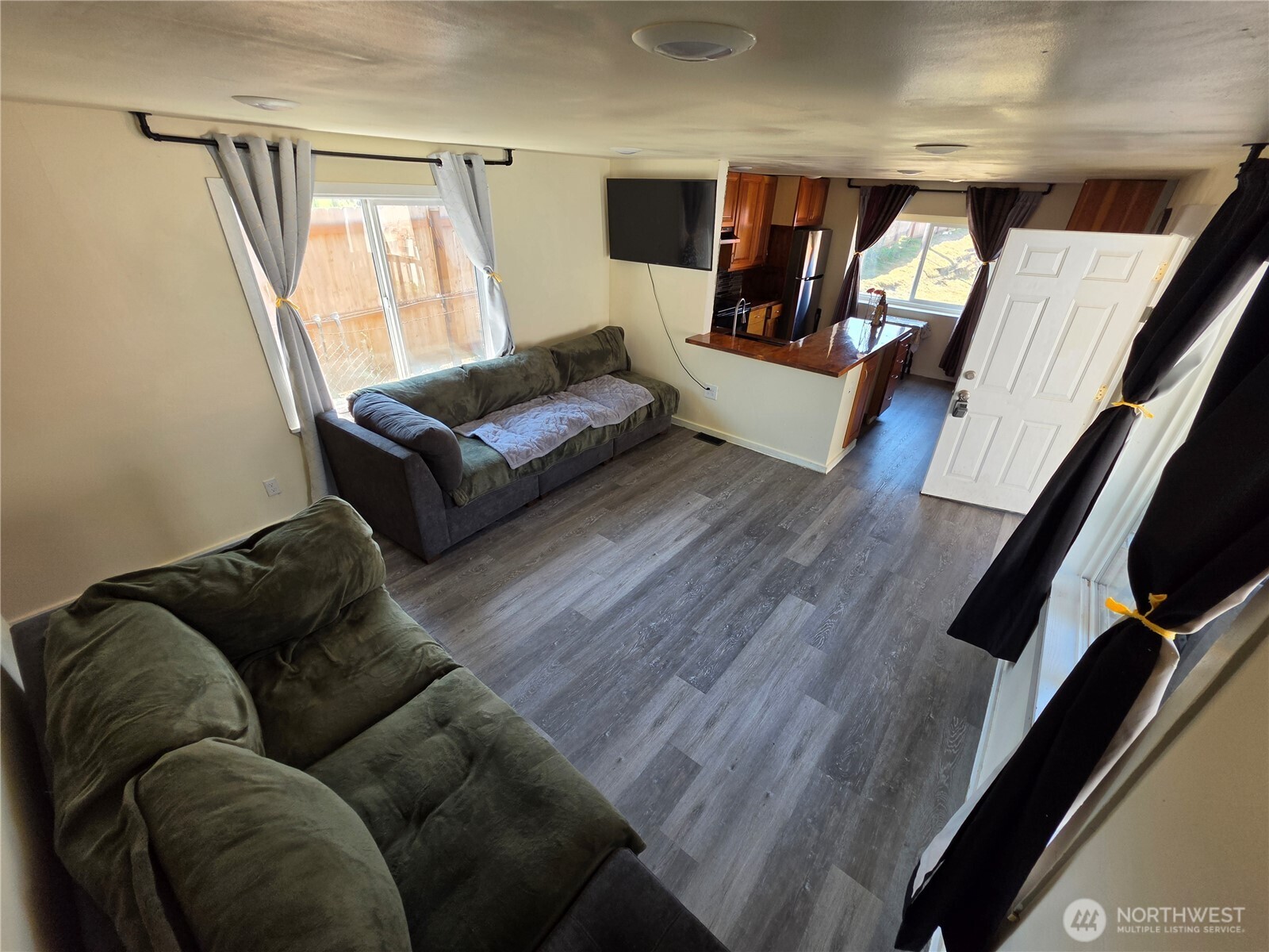 898 Burr Road 30 Property Photo 6
