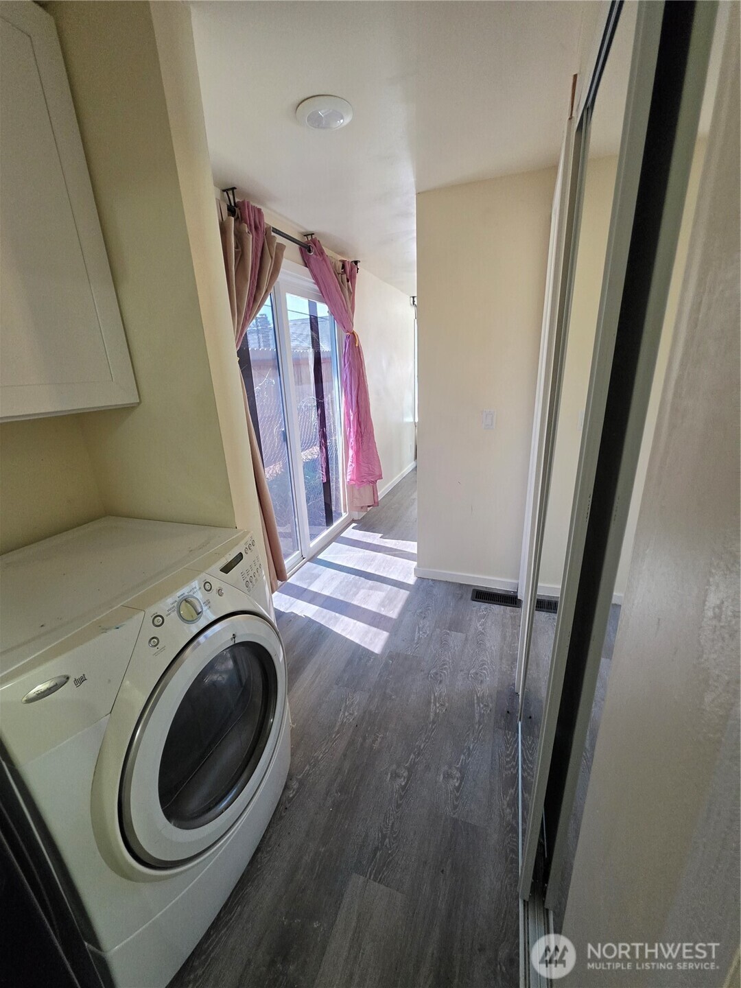 898 Burr Road 30 Property Photo 14