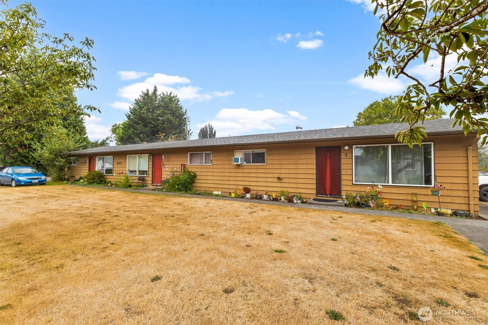 1955 Eaton Avenue Property Photo 9