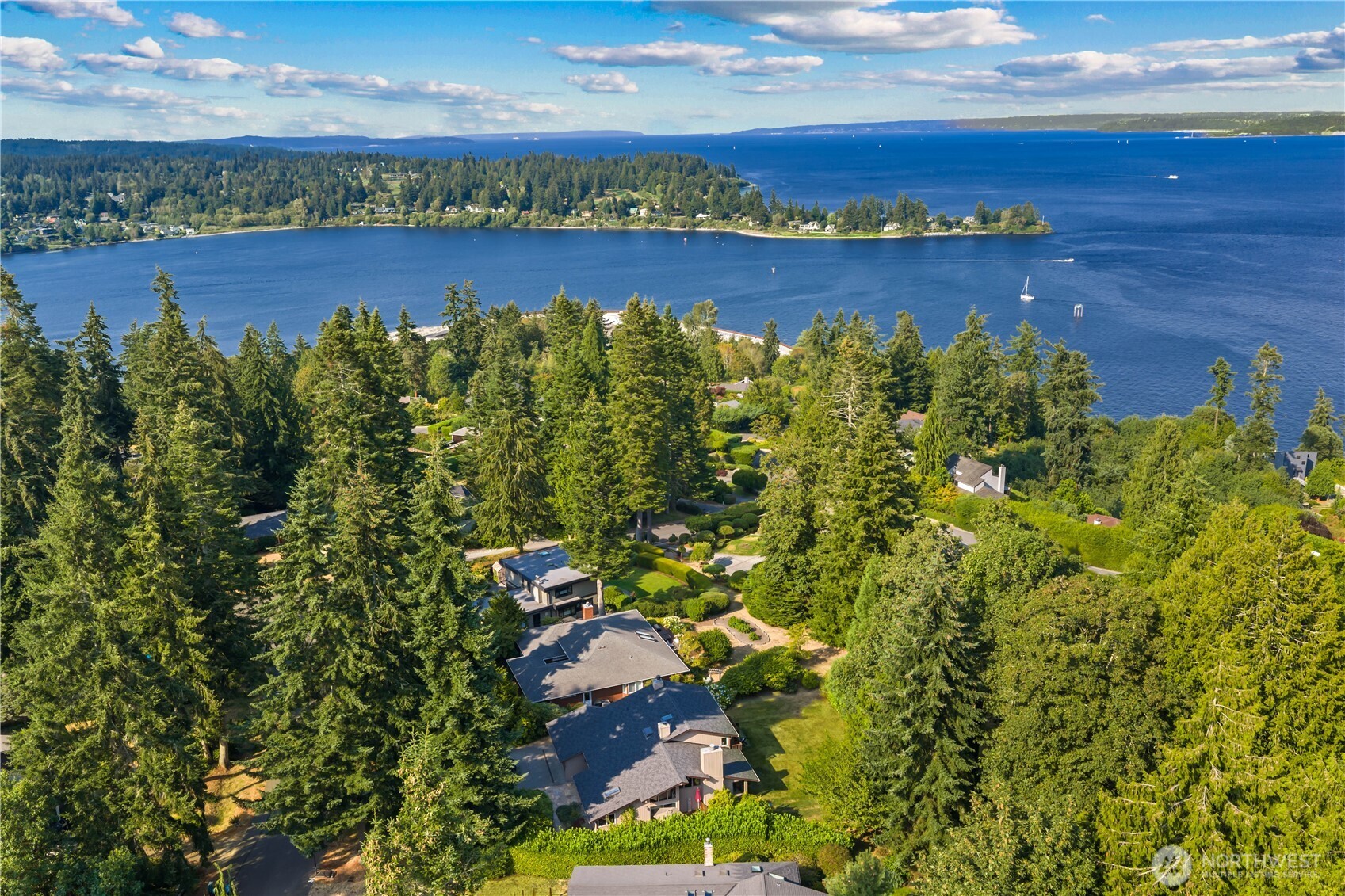 10785 Bill Point Crest Property Photo 4