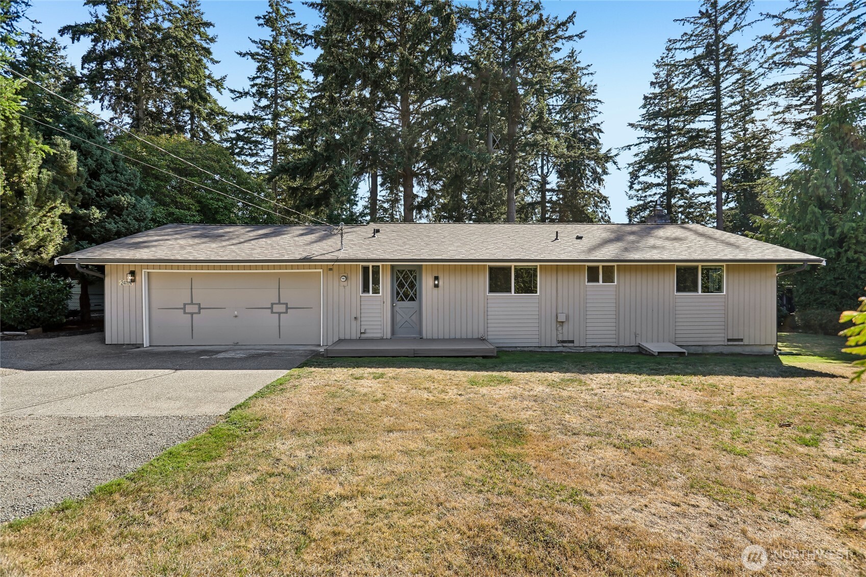 241 Mackenzie Drive Property Photo 2