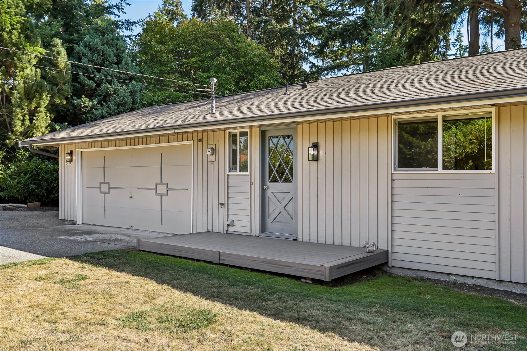 241 Mackenzie Drive Property Photo 3