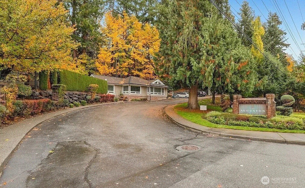 16101 Bothell Everett Hwy M4 Property Photo 1